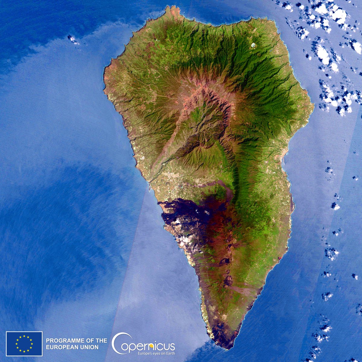 🌞 🌞 🌞 🌞 🌞 🌞 🌞 🌞 🌞 🌞 🌞 🌞 

 Beautiful spring view of #LaPalma 🇪🇸 captured on 28 April 2022 at 12:03 UTC by our #Copernicus #Sentinel2-A satellite 🇪🇺🛰️,  in which the scars from the #CumbreVieja eruption 🌋 remain very visible 

🌞 🌞 🌞 🌞 🌞 🌞 🌞 🌞 🌞 🌞 🌞 🌞