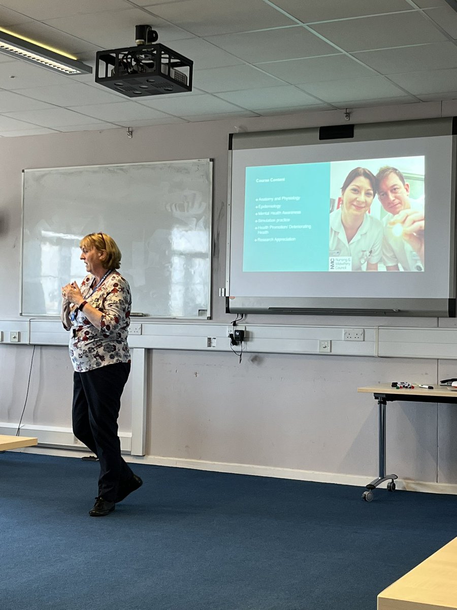UoBOutreach's tweet photo. Signing off the week welcoming year 12 students from local colleges to our @uniofbrighton Eastbourne campus Big Visit. Some incredible academic taster sessions, campus tour and advice on making a strong application to university 🤩 https://t.co/9CWqq7Az6U