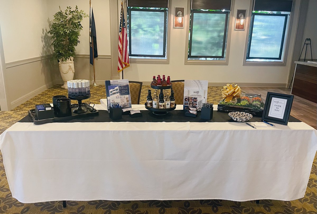 We had a wonderful time last night at the Law Day Celebration in Northern Kentucky! Thank you to @NKYBARASSN and @_LABG for having us and for putting together such a great event!