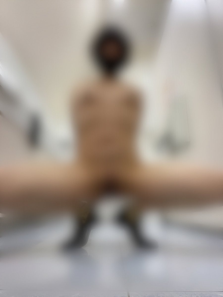 🟥拡散希望🟥

100RT毎にぼかしを薄くしていきます。
全部で5段階。

この新しいおもちゃですが、
私の言うことならなんでも聞くと言ったのに『できない』と言ったので
罰で晒します。

マスクはしてますが、五段階目には
全てぼかしを無くします。

私に背いたことを後悔させて
やって下さい。