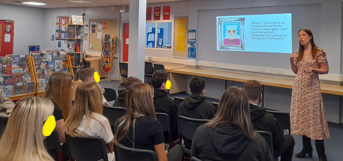Such a brilliant, thought-provoking #WeeWrite session with @TamsinWrites 📚. So many thanks for inspiring our young people in S3. A few mesmerized faces 😊.  <a href="/LochendLanguag1/">Lochend Languages</a> @LochendHigh