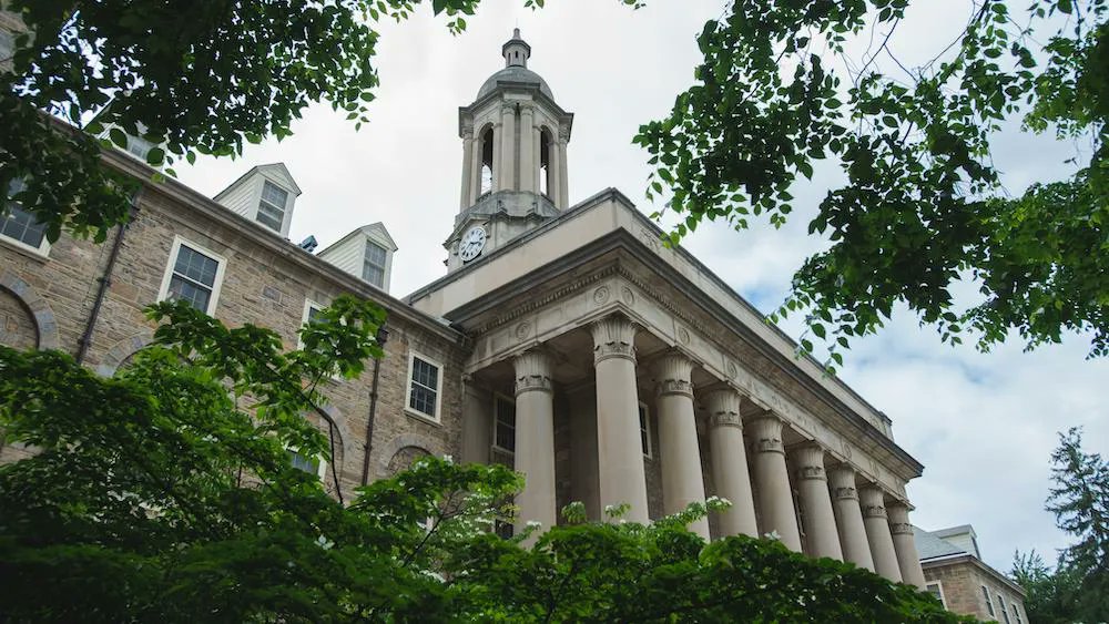 Congratulations to the recipients of <a href="/IEEPennState/">IEE at Penn State</a>'s 2021-22 seed grants — among them Eberly researchers Jia Li, Yingwei Mao, <a href="/LaurenZarzar/">Lauren Zarzar</a>, and Mauricio Terrones! buff.ly/3KktoeG <a href="/PSUStatistics/">Penn State Statistics</a> <a href="/psu_chemistry/">Penn State Chemistry</a> <a href="/PennStateBio/">Penn State Biology</a> <a href="/PhysicsAtPSU/">Penn State Physics</a> <a href="/PennStateMRI/">Materials Research</a> <a href="/huckinstitutes/">Huck Institutes</a>