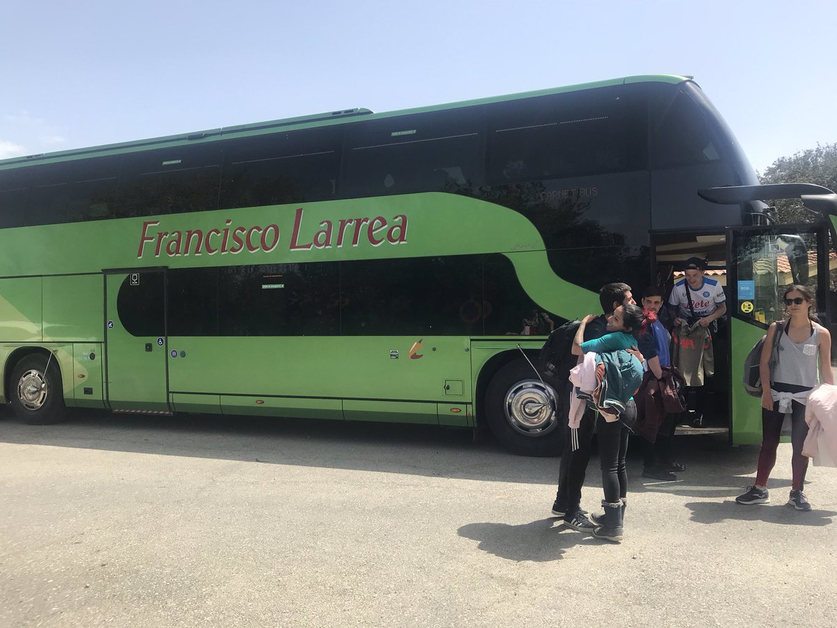 ColegioCaldeiro's tweet photo. ¡Salimos!! Por delante unas 2h 45min. Hora prevista de llegada: 17:40 -puerta del cole-
#englishadventure #guijo2022 #inmersión6º https://t.co/P9bFcptnA1