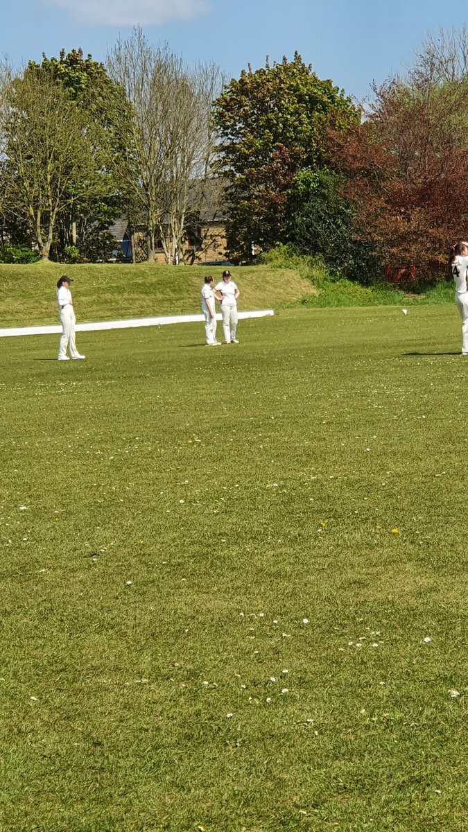Laura heading in for her lightning fast bowling 😍⚡️😍