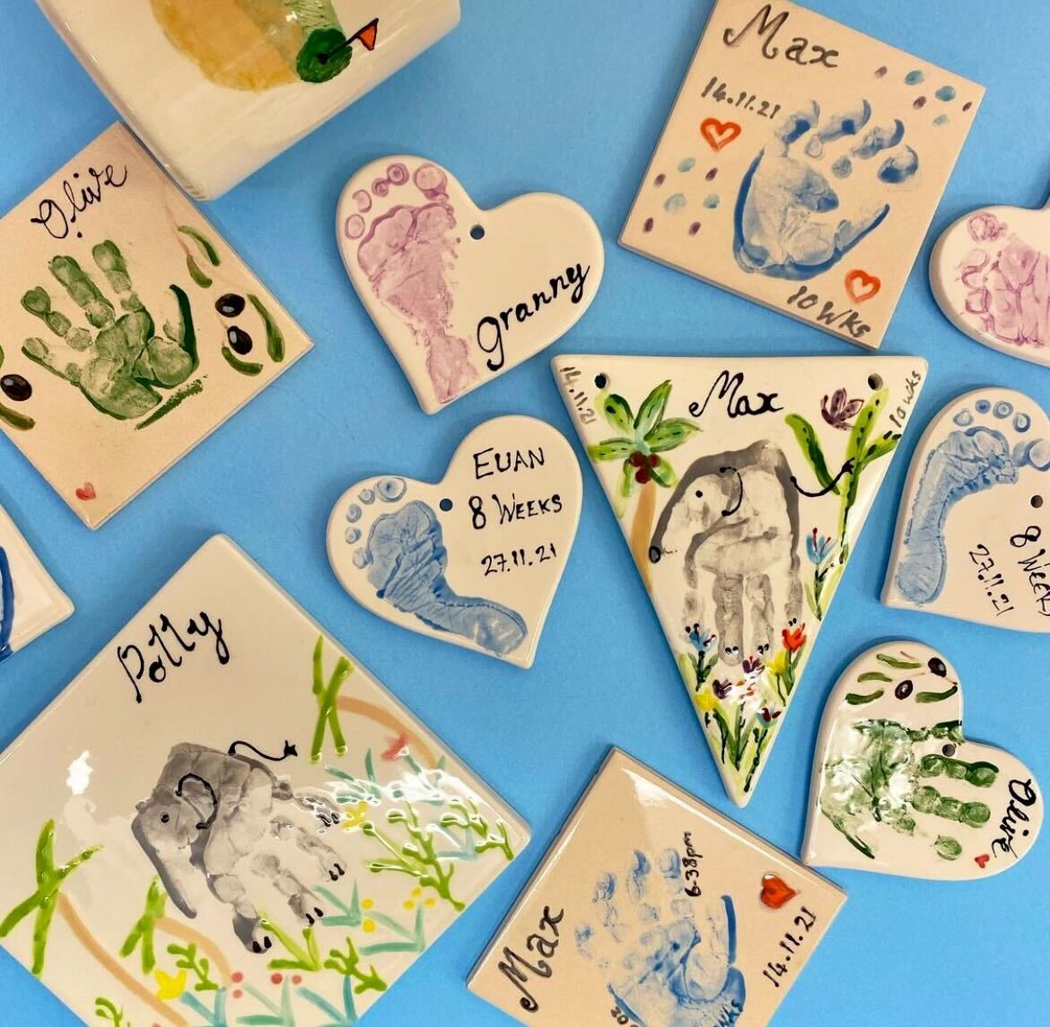 loyalfreeapp's tweet image. Looking for something fun to do in #Newmarket? Pay a visit to #StudioScribbles and a paint a pot! 🎨 

With the LoyalFree app, you can also enjoy 10% off when you spend £20 or more! 🤳

Download the app for free: loyalfree.co.uk/download 🤳

@LoveNewmarket #shoplocal