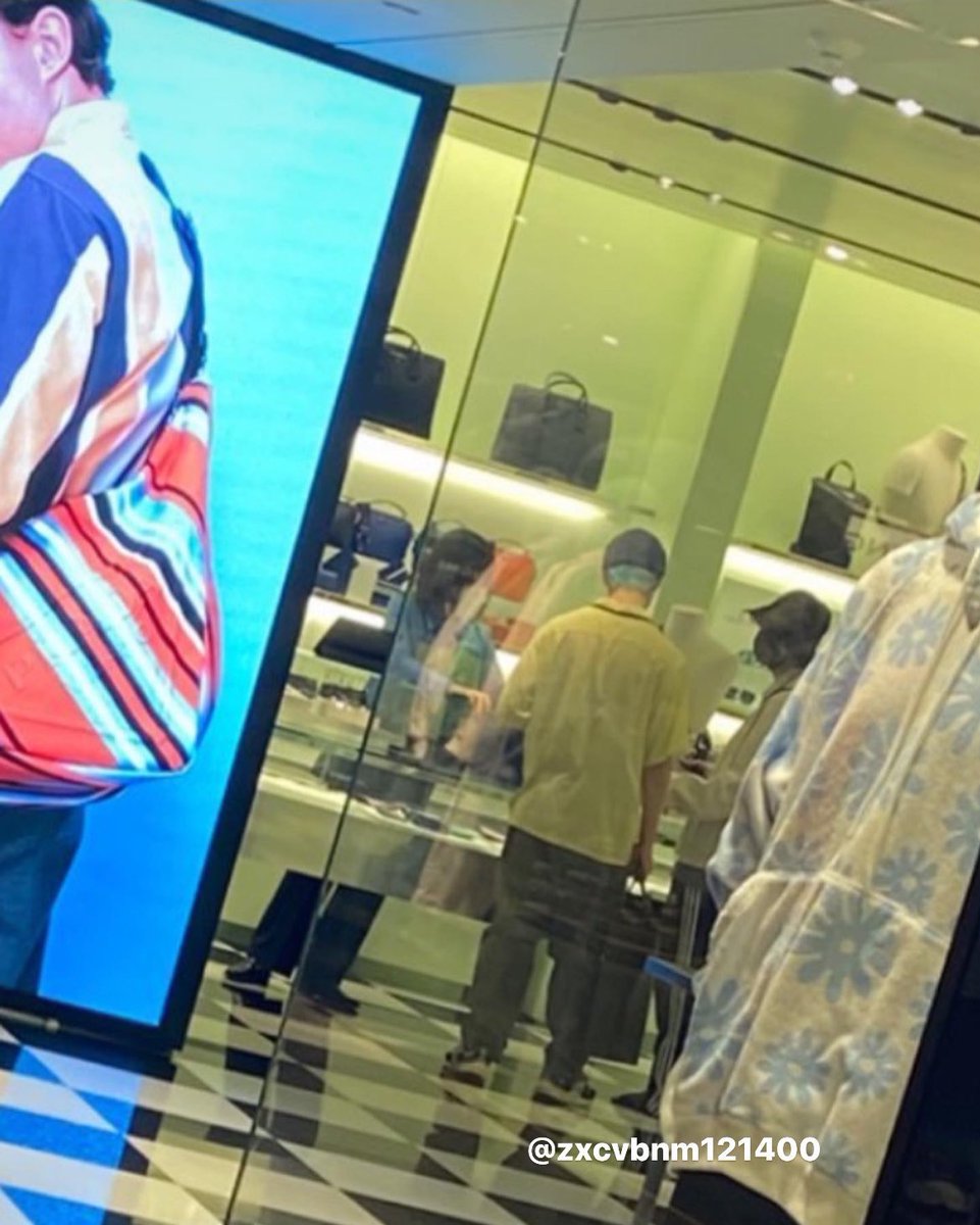 ก็คือวันครบรอบจริงแก #markhyuck

29 เมษา ปีที่แล้ว             29 เมษา ปีนี้