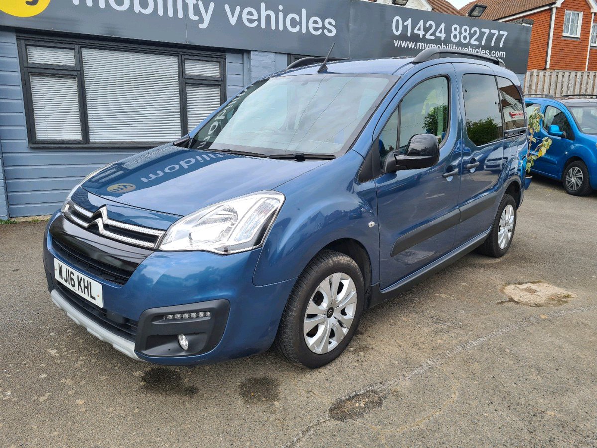 NickCoombs7's tweet image. 2016 Citroen Berlingo Wheelchair Accessible Vehicle featuring a rear access ramp and rear passenger seat. Find out more by visiting the listing on our website shorturl.at/abkE6 or call Nick on 01424 882777
#wav #wheelchair #mobility #Disability