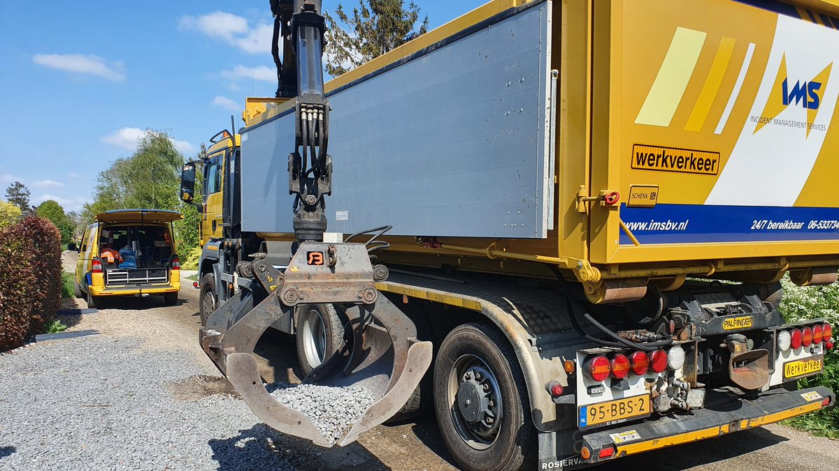 IMS_GDM's tweet photo. ''Diversiteit'' dat is wel hét woord van afgelopen week bij @IMS_GDM. Weer veel milieu- incidenten opgelost! #calamiteiten #incidenten #diversiteit #geenstress https://t.co/0WFKzbAv6S