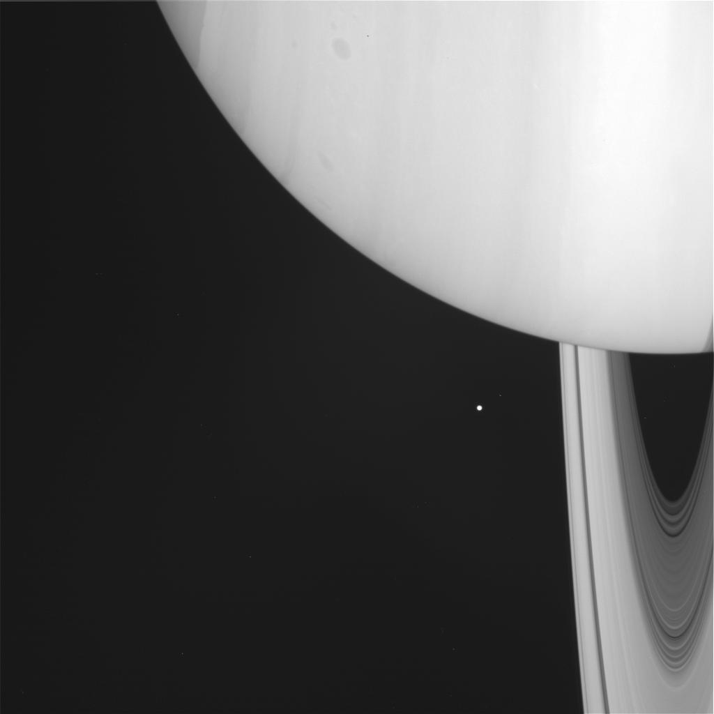 Bits of Saturn tweet media