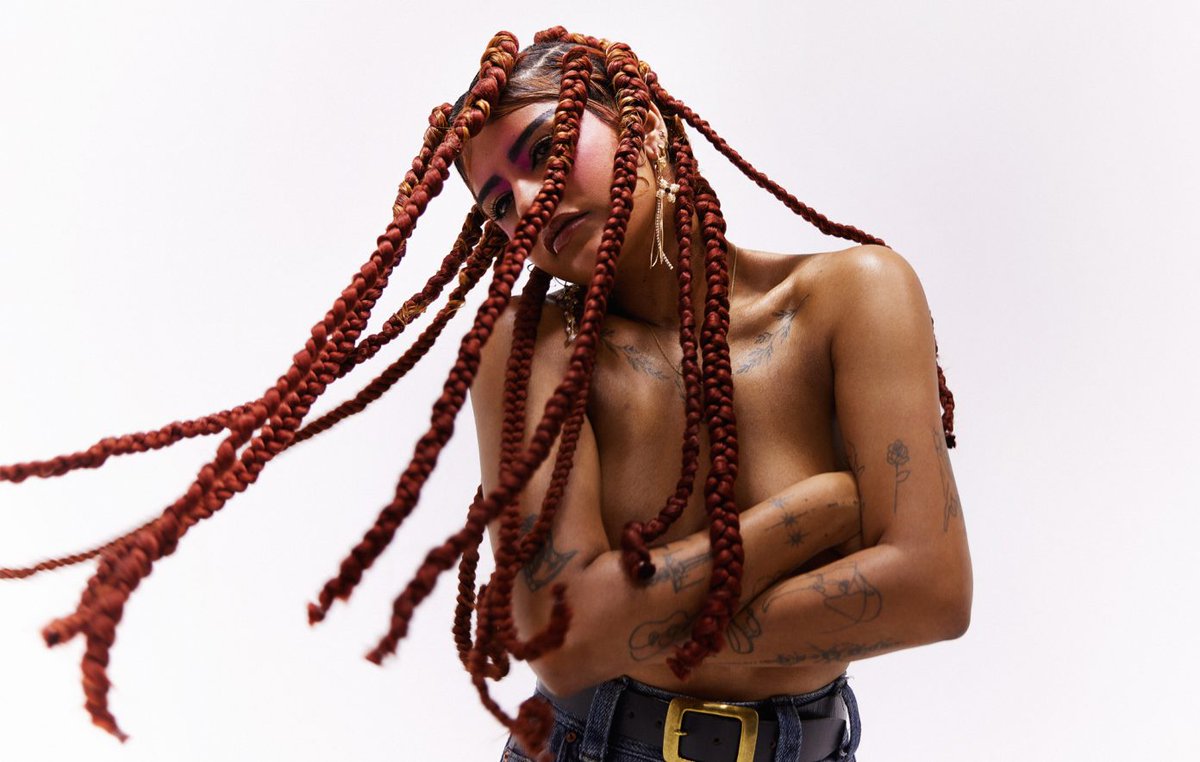 CLASH (@clashmagazine) on Twitter photo Culture Clash: Australian alt-pop maverick <a href="/xcharliecollins/">Charlie Collins</a> looks at the books, TV, and gadgets that keep her grounded...
clashmusic.com/features/cultu… Culture Clash: Australian alt-pop maverick <a href="/xcharliecollins/">Charlie Collins</a> looks at the books, TV, and gadgets that keep her grounded...
clashmusic.com/features/cultu…