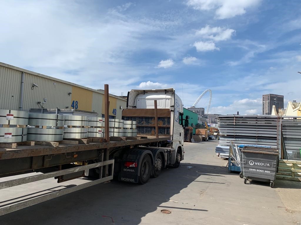 At least one team from West Bromwich is on their way to Wembley 😂 #hilltoptransport#silverfors