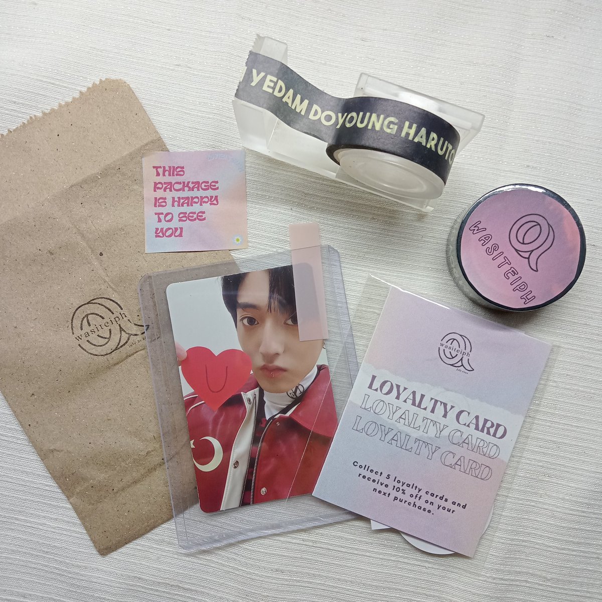 wasiteiph's tweet photo. [HELP RT] 

✨Grab Bags✨
Purchasing some of my grab bags will be really beneficial to me, as my laptop broke and I needed money to get a new device for my studies.

Here is the gform 
🔗https://t.co/HCIMShiTou

For COD
🛒: https://t.co/8WBTaXSoYD https://t.co/PnjFZP7U3G