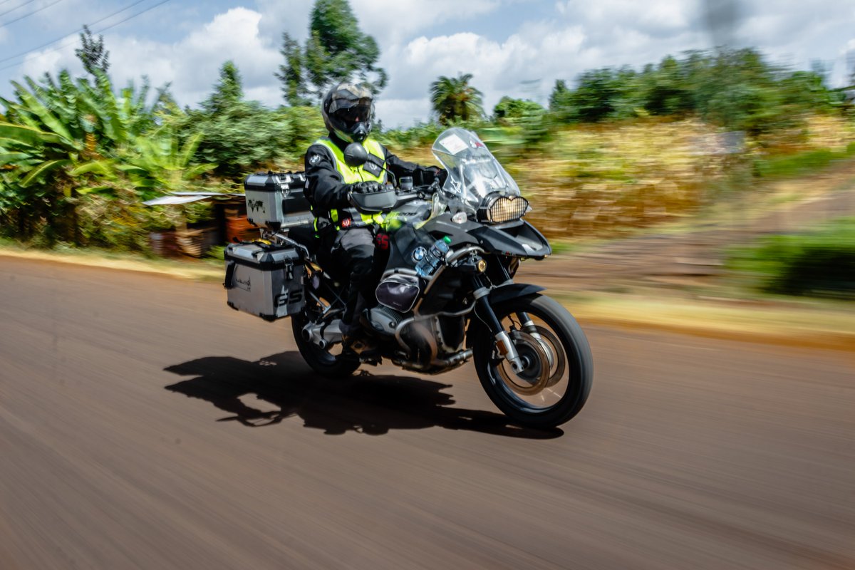 inchcape_ke's tweet photo. Low confidence in riding your bike off-road? The complimentary #OffRoadTraining offers you basic off-road skills like body positioning, counterbalance, braking and steep ascent and descent that are vital on gravel or sand terrain. 
Open to non-Motorrad bikers.
#BMWMotorradKe https://t.co/aDVIKvut93