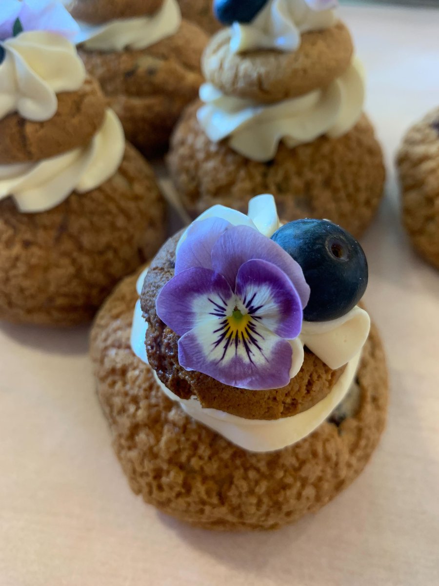 Vibrant vibes on a fresh Friday at our place. Come join us at Whitstable's community cafe on Oxford Street.

We're rocking the <a href="/GarageRoasted/">Garage Coffee Roasters</a> all day to accompany these blueberry cheesecake chouxs. From the hands of our @this_girl_can_bake 💙