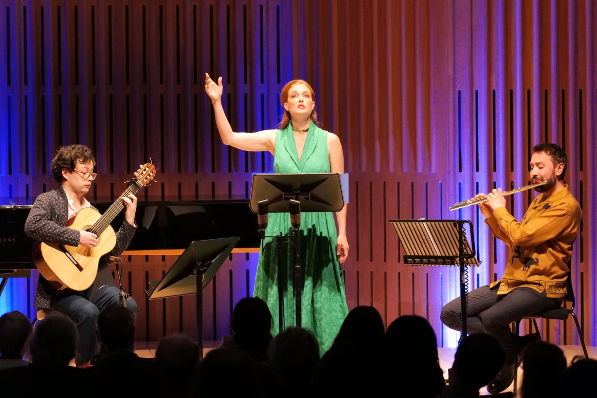 Day 1⃣ of the 2022 #Festival <a href="/Howard_Assembly/">Howard Assembly Room</a> ✅ 
📸<a href="/robertpiwko/">Robert Piwko Productions</a> <a href="/appleandbiscuit/">Alexander Barnes</a>