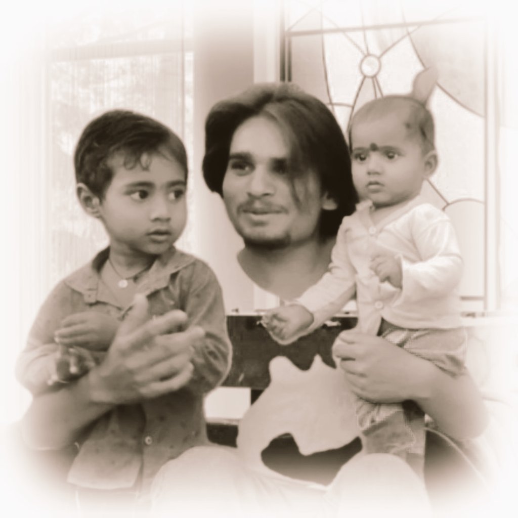 theramson05's tweet photo. “We should all be inspired by children: they don’t care about fear and mistakes. Be careful Children are mirrors, they reflect back to us all we say and do. Be aware a child is an uncut diamond and children are our most valuable resource. https://t.co/YOvbtlaifG