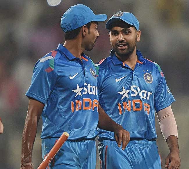 Vishal. (@sportyvishal) on Twitter photo Big Breaking π¨ !!
Dhawal Kulkarni has been signed my Mumbai Indians for the remaining IPL 2022. (Article - Times of India).
#IPL2022 <a href="/mipaltan/">Mumbai Indians</a> <a href="/ImRo45/">Rohit Sharma</a> Big Breaking π¨ !!
Dhawal Kulkarni has been signed my Mumbai Indians for the remaining IPL 2022. (Article - Times of India).
#IPL2022 <a href="/mipaltan/">Mumbai Indians</a> <a href="/ImRo45/">Rohit Sharma</a>