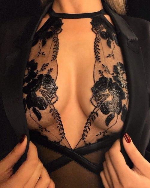 ArtemisiaBa's tweet image. 🖤