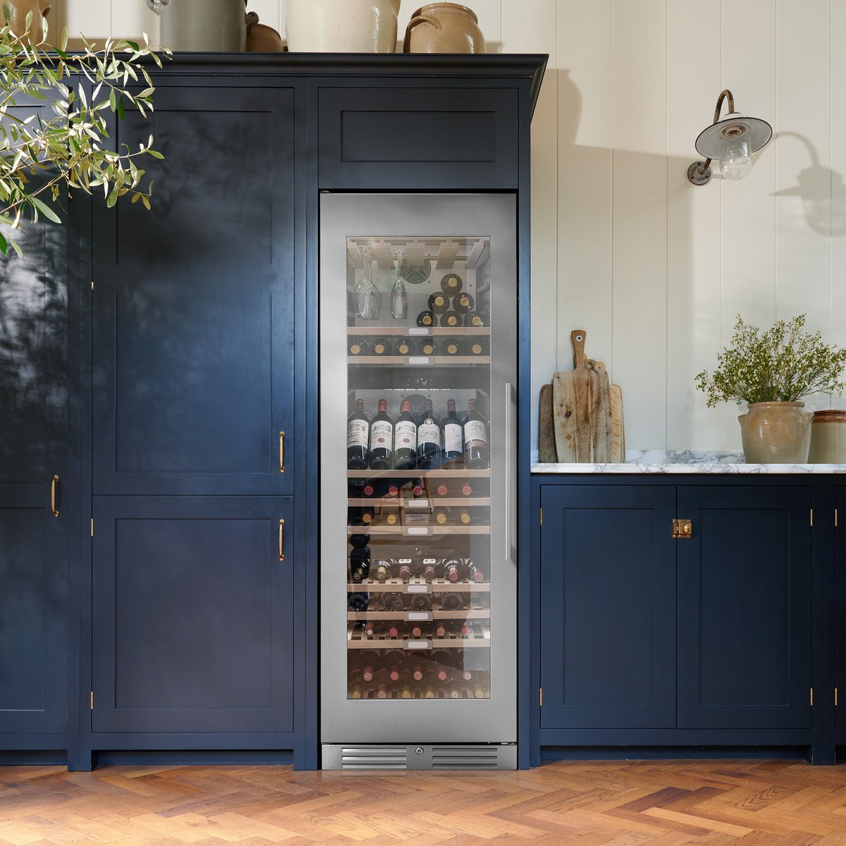 What are your #BankHolidayWeekend plans? You know where you'll find us... near the wine😏 Especially when we have storage for 111 Bordeaux style wine bottles in our WF1552 wine cabinet: buff.ly/3vu5Q2Q #CapleQuality