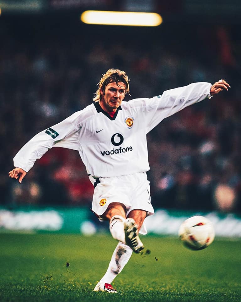 Footballtweet's tweet photo. ✨ The best whip in the history of football. 

No 🧢 https://t.co/cTGLGZyPJa