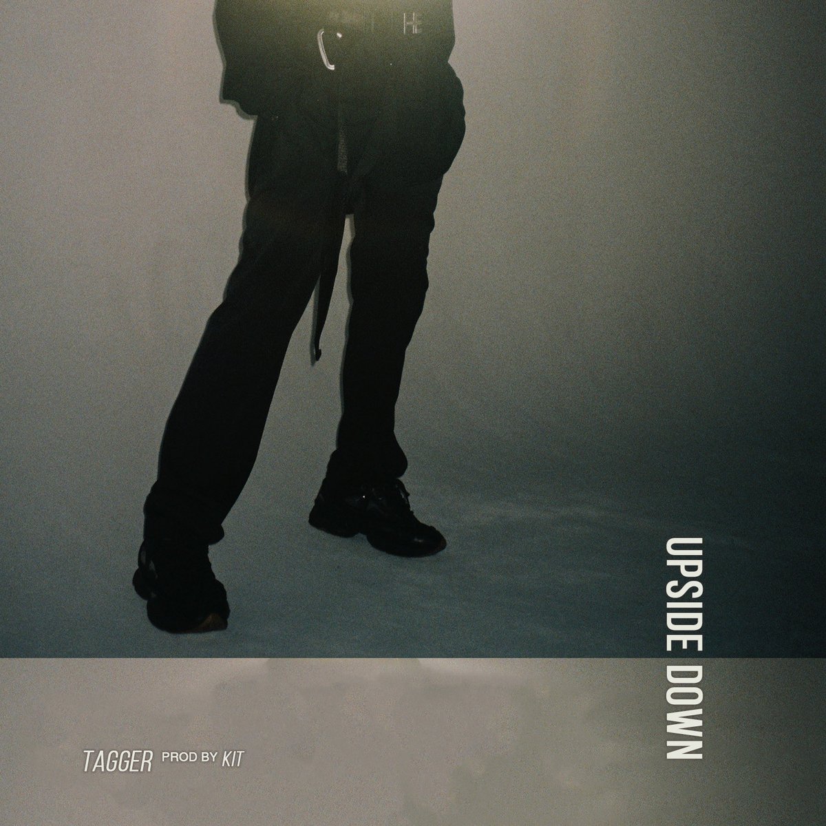 FLOTAGGER's tweet photo. 제 새로운 싱글
TAGGER - ‘UPSIDE DOWN’이 모든 음원사이트에 발매되었습니다. 즐겨주세요. 🖤
⠀⠀⠀
01. PROJECT *
02. UPSIDE DOWN *
⠀⠀⠀
Prod. Kit
#TAGGER
#PROJECT #UPSIDEDOWN https://t.co/H4bkzl1kdt