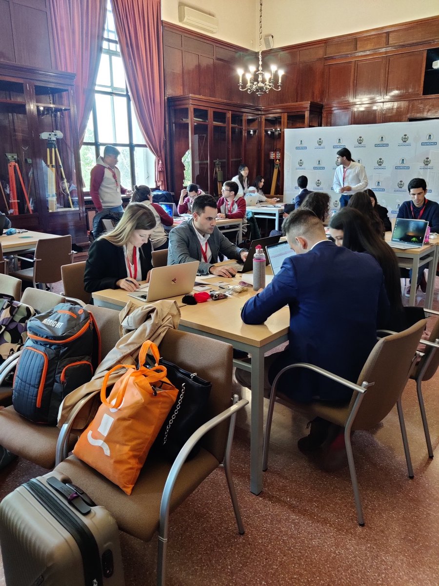 Máster Dirección de Proyectos tweet media