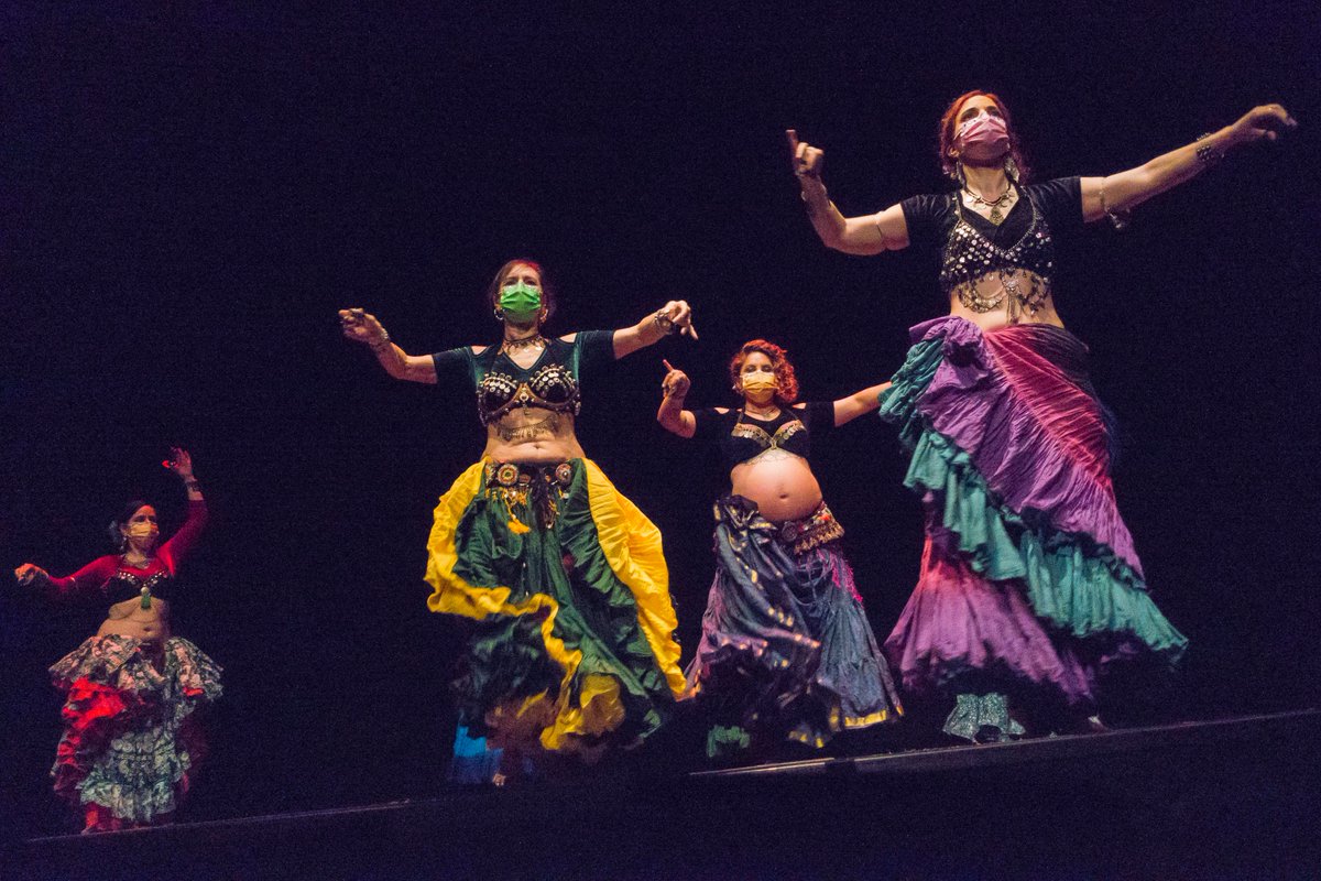anandabucari's tweet photo. ¡Ya es viernes! 🎉 Y como siempre, lo celebramos con nuestra clase semanal de FCBD®Style (Fat Chance Belly Dance® Style). 
.
#anandabucari #escueladedanzaanandabucari #pamplona #iruña #danza #danzafusion #tribal #bellydance #fcbd #fatchancebellydance #fatchancebellydancestyle https://t.co/T2Hfo7rs2g