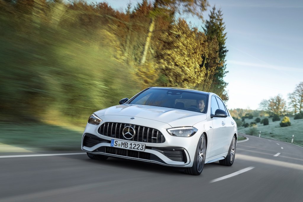 MercedesForumNL's tweet photo. Mercedes-AMG C 43 4Matic: met elektrische turbo en 408 pk https://t.co/sfQ6BQ0N9n https://t.co/qxx0ldnUmB