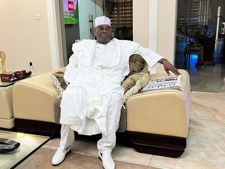abdul_kinging's tweet image. @atiku was the first aspirants to purchased the @OfficialPDPNig Presidential nomination form, Atiku was also the first to be screened and cleared. @atiku is determined and the most Prepared to rescue Nigeria. #ThinkAtiku #ThinkNigeria