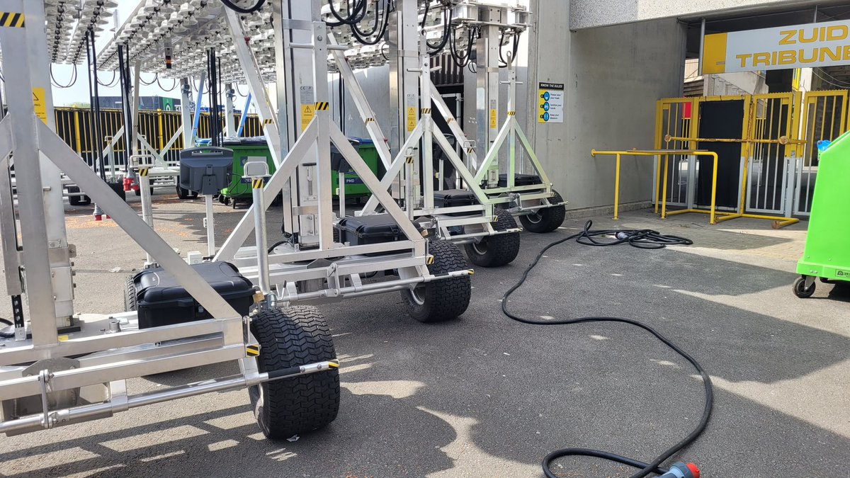 danfromboro's tweet photo. Great week @ClubBrugge all tls72 rigs @TlsTurf now have multimovers fitted battery operated wireless movement #multimove ๐โฌ
๏ธโก๏ธ https://t.co/nUV9LLe7HD