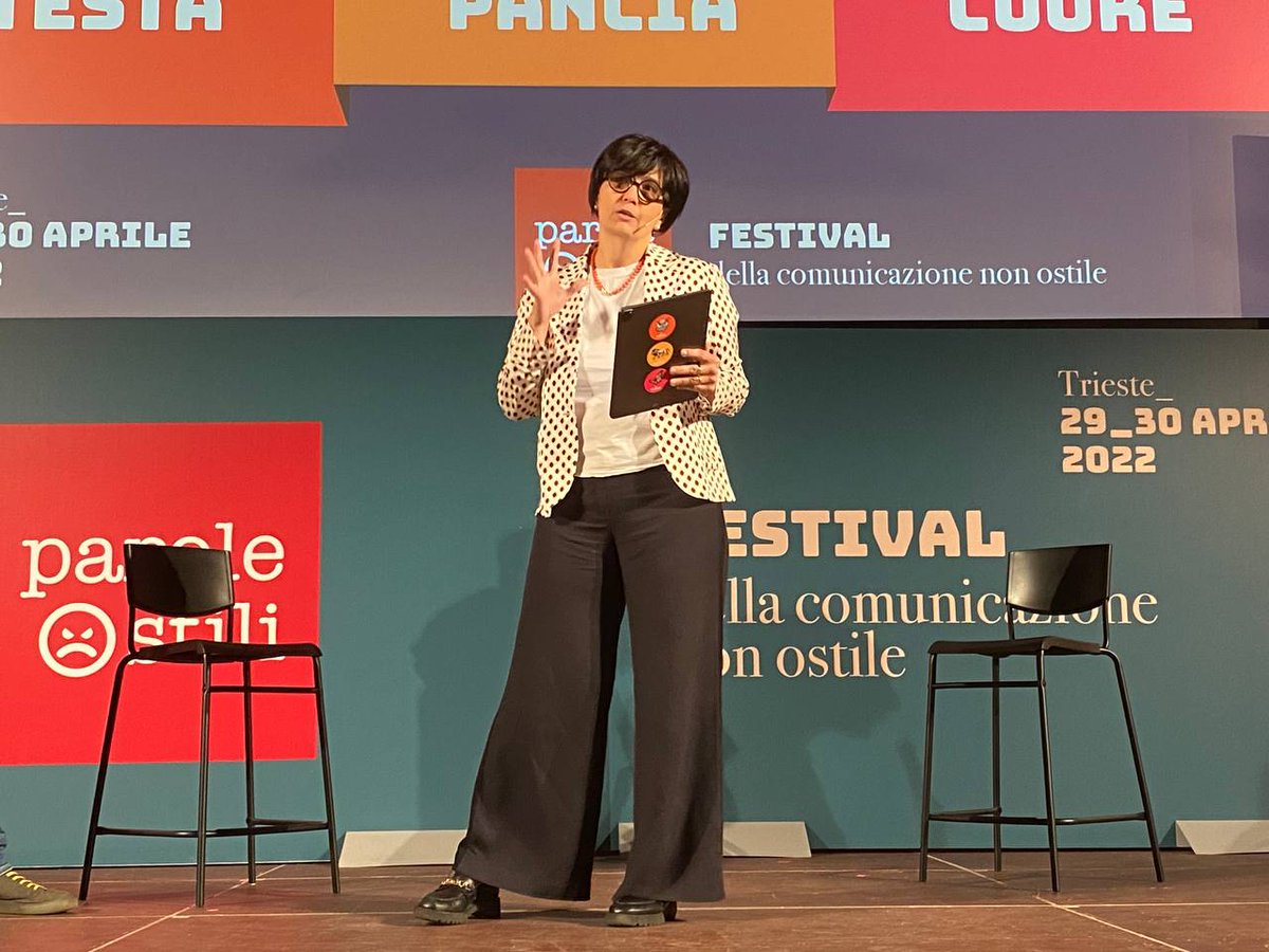 Dal palco del Festival della comunicazione non ostile, <a href="/rositauau/">Rosy Russo</a> presenta questo nuovo progetto: 

<a href="/MiAssumo/">MiAssumo</a>, la piattaforma dedicata all'orientamento!

Streaming 👇
stream24.ilsole24ore.com/video/scuola/m…

#paroleostili