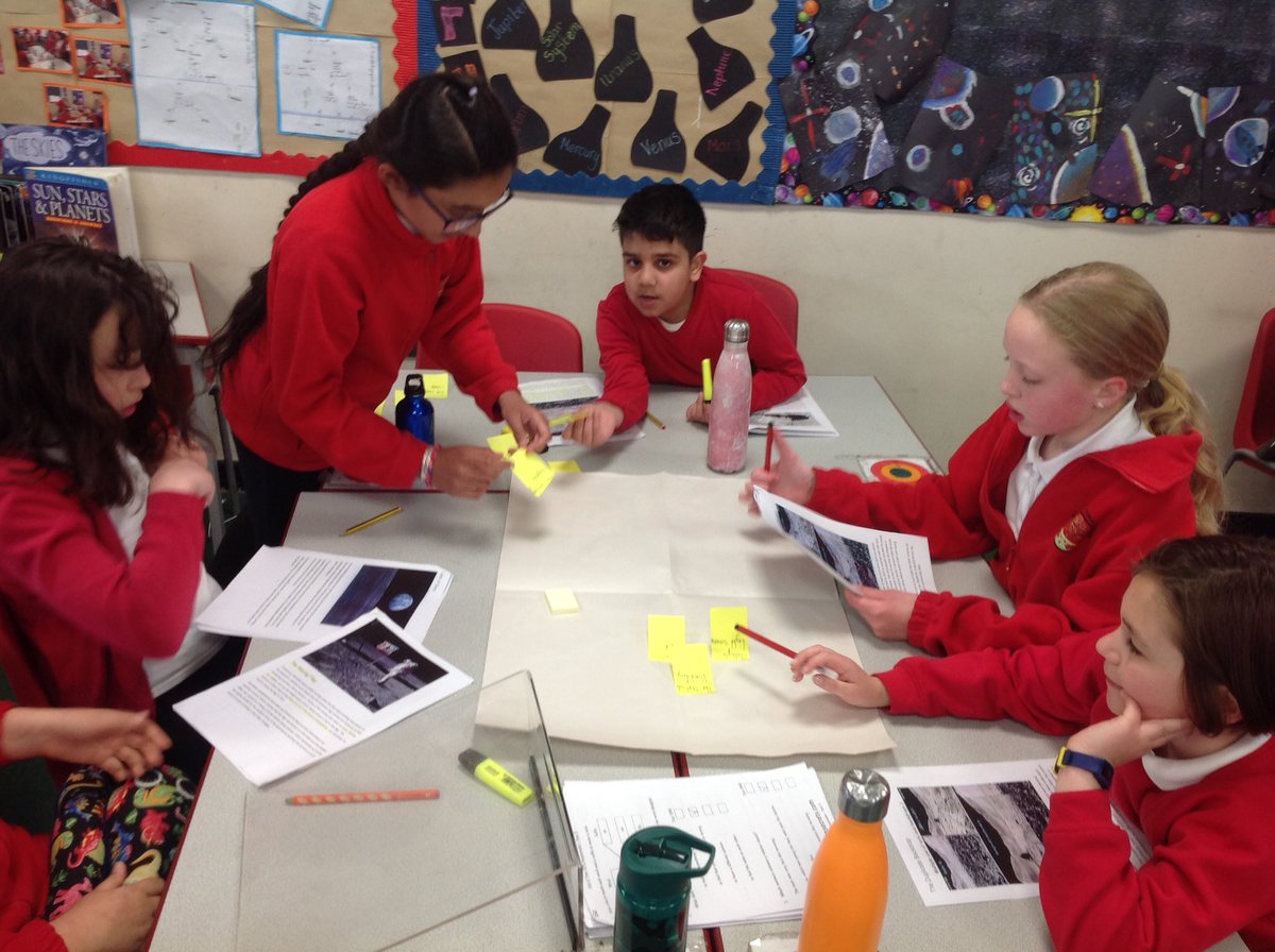 HollyfastSchool's tweet photo. 5R started the week with the facts of https://t.co/GABLF27p2z we are deep in debate about the moon landing, conspiracy theories...mind boggling.#analysingevidence #reliabilityofsources #moonlandings https://t.co/ZTDxmHOsJ4