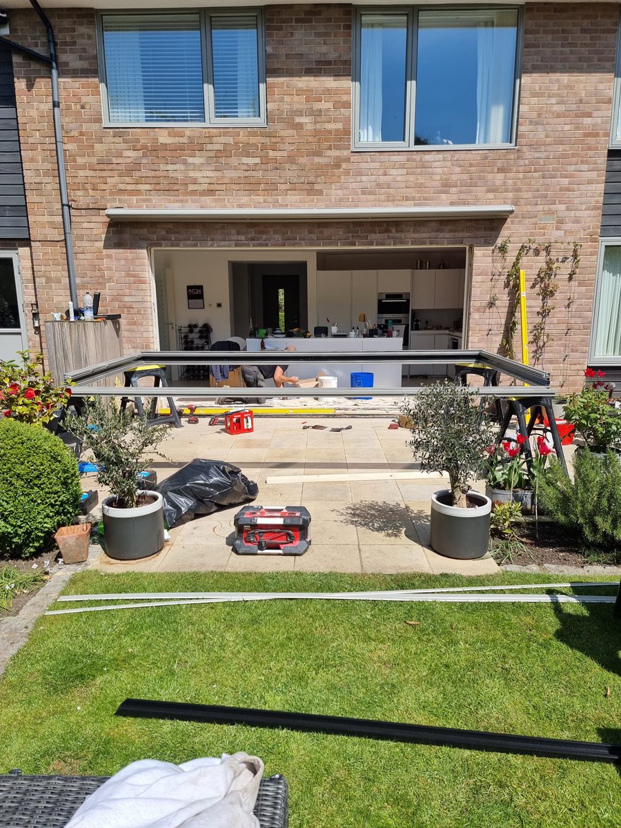 pagaluminium's tweet photo. A five metre Glide S aluminium sliding door installed this week. Finished in a lovely stone grey to contrast the brickwork and match the current windows. #Aluminum #GlideS #Slider #StoneGrey #Colours #Renovate #homeimprovement #PAG #Wiltshire https://t.co/XJgIO1DbcJ