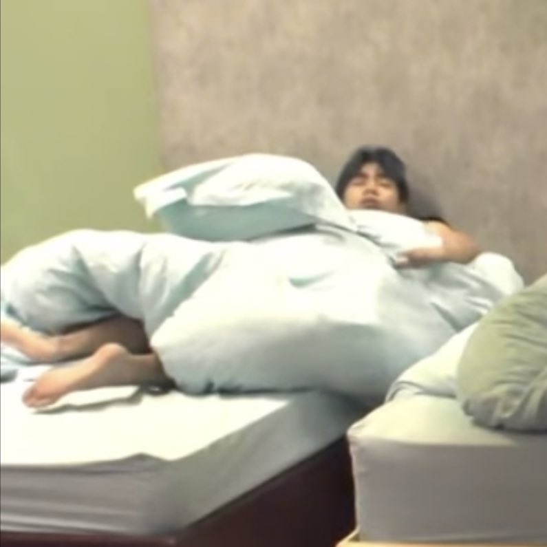 0NLY4JAH's tweet photo. HUH NAKADAPA BA SI JOSH???? 😭😭

SB19 Sa PBBHouse Day3
@SB19Official #STANWORLD 
#SB19 #GrupoMusical #SECAwards

Stream and Shazam #Bazinga_SB19 https://t.co/xL5y3ijFEi