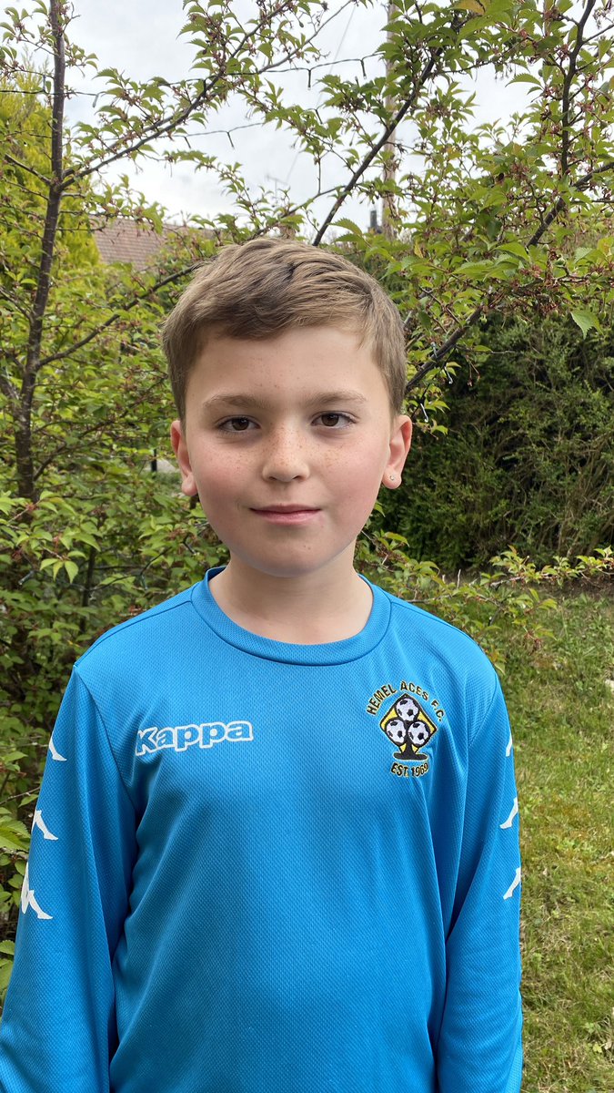 OTheyoungwall's tweet photo. What an incredible season it’s been for Oscar and his team.
The team topped their pool and are now off to play in the West Herts Youth League u10 #Finals 

#grassrootsfootball #football #soccer #hemelaces  #LetsGo #hemelaces #youthfootball #uk #goalkeepers #goalkeeping #fun https://t.co/yDrMr3B3Ep