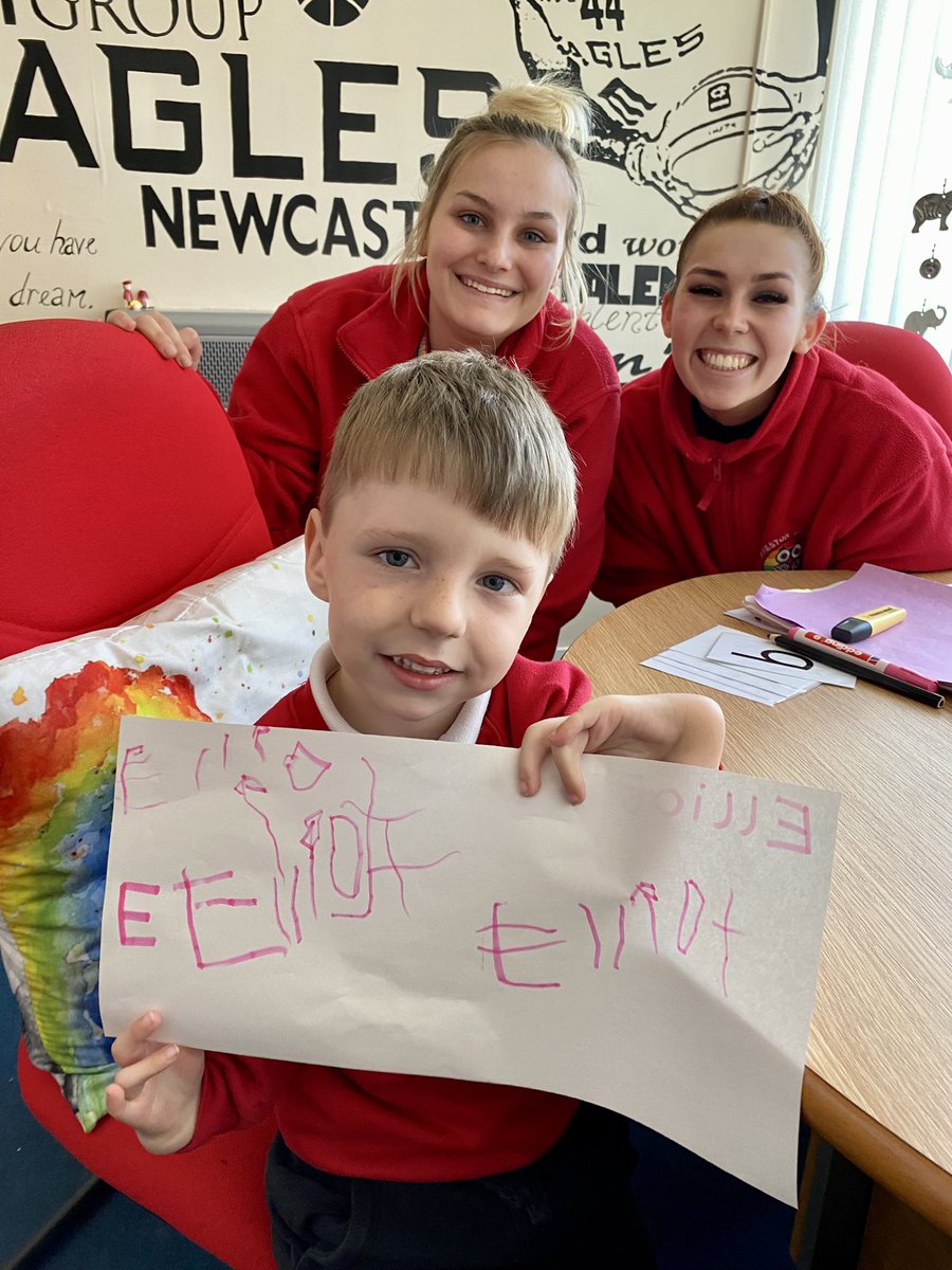 pg_primary's tweet image. We are over the moon with Elliot’s amazing writing!! Look how proud his big brother Theo is &amp;amp; look at all those stickers!! 🤩👍🏼✍️😍🌟😱👏🏽🥇❤️