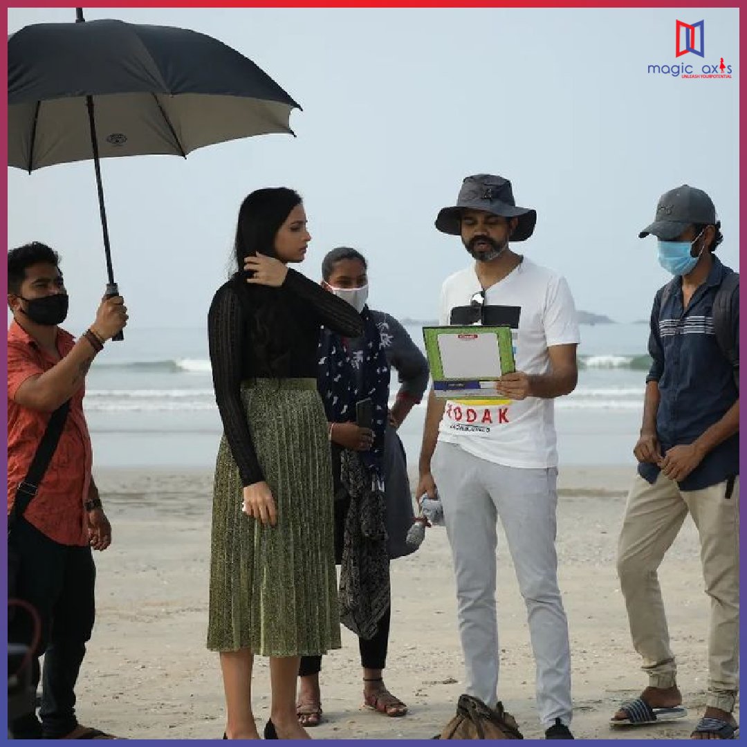 magic_axisoffl's tweet photo. @SrinidhiShetty7 share's making stills of #KGFChapter2 Makings still. @prashanth_neel #KGF2 #Makingstills #MagicAxis https://t.co/H65Si4jSfB