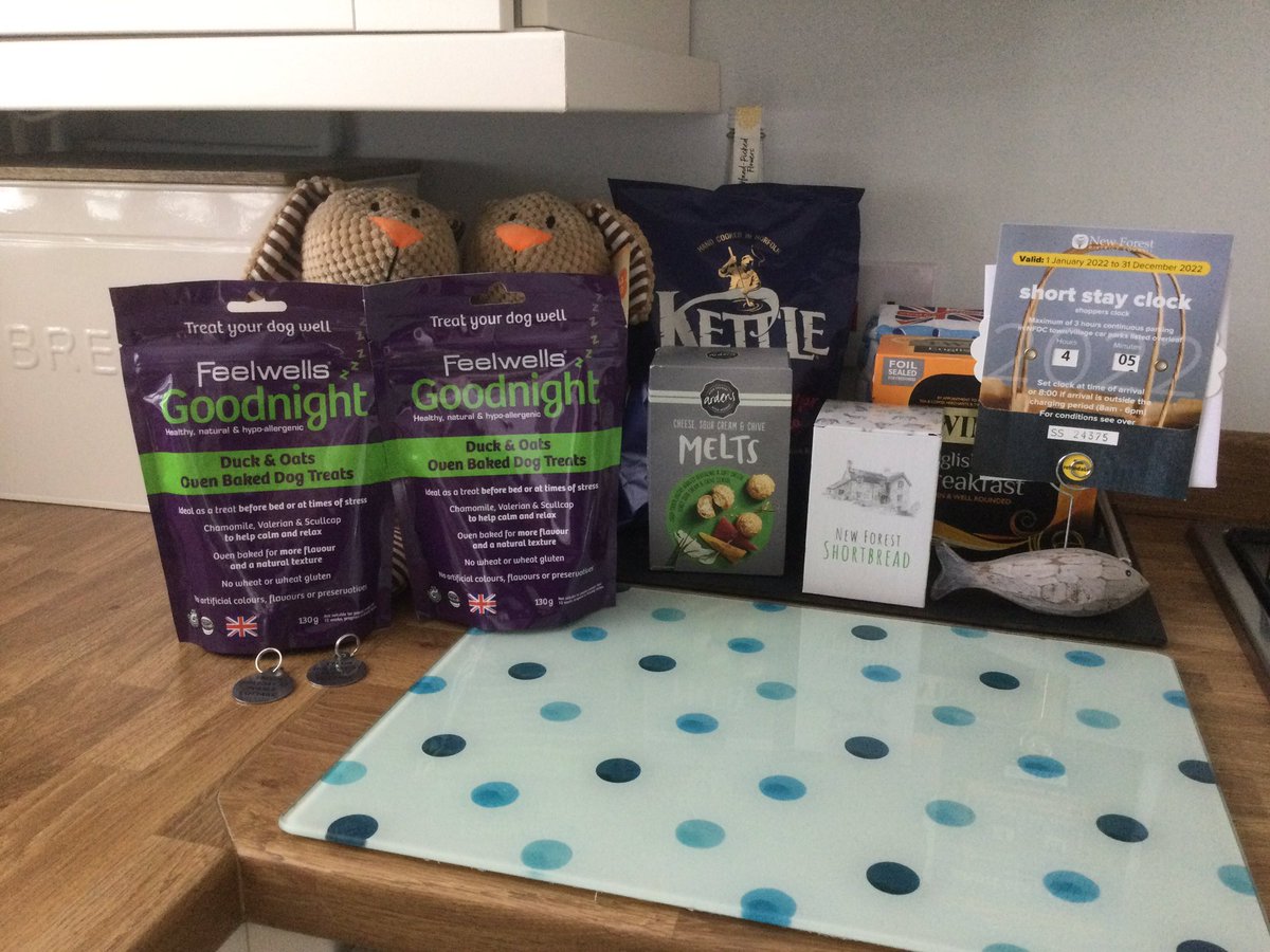 Getting the holibob cottage ready for guests.  

We’ve upped our game this year. We now include <a href="/Feelwells/">Feelwells</a>  treats.  💕💕