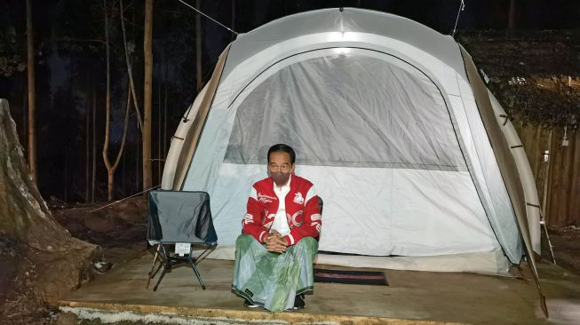 SERANGAN FAJAR ALA JOKOWI
.
.
.

Mereka yang kemarin dibesarkan oleh negara itu ngelunjak. Berasa besar dan kuat mereka ingin mendikte negara.