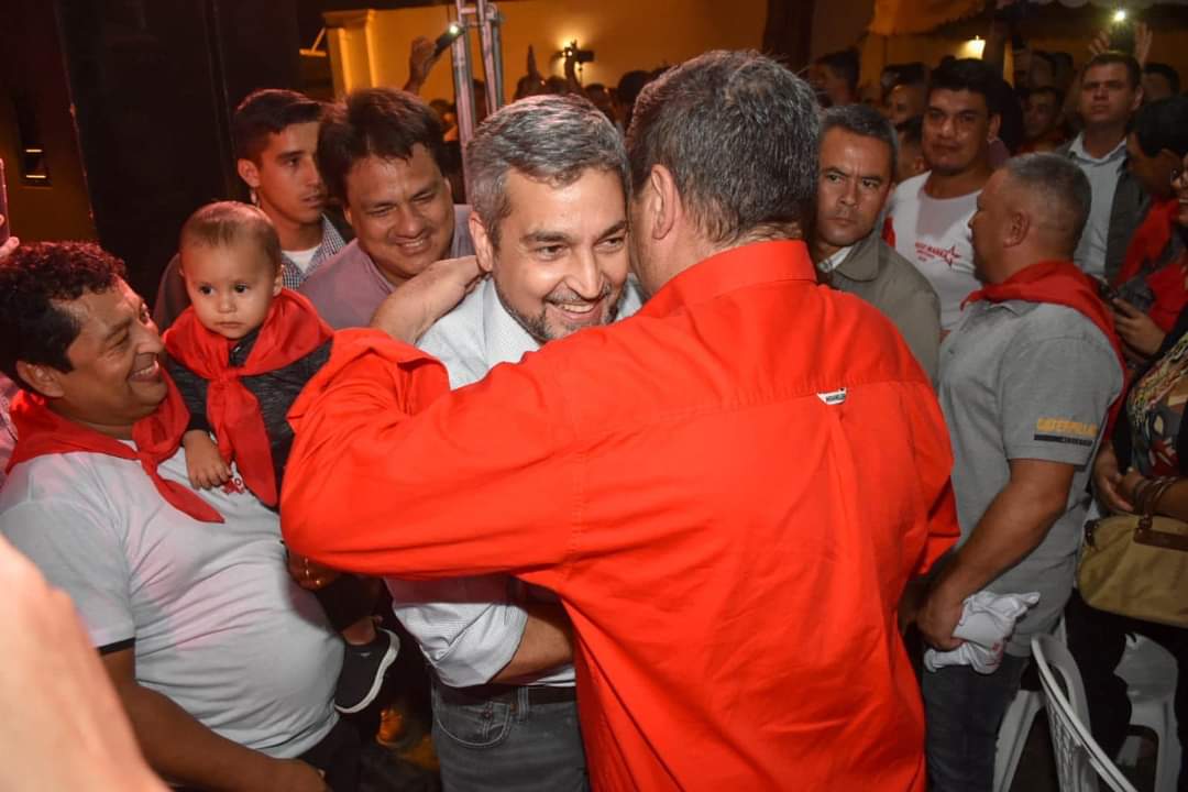 HugoMisionesPy's tweet photo. ¡Caaguazú vibró con el Gran Encuentro Departamental de Fuerza Republicana! Junto al presidente Marito Abdo y JuanMa Brunetti sentimos el calor del pueblo. Gracias a Hugo Ibarra - Diputado Nacional por ser anfitrión de una noche inolvidable de auténtico coloradismo 🚩 https://t.co/tLnUlpRGID
