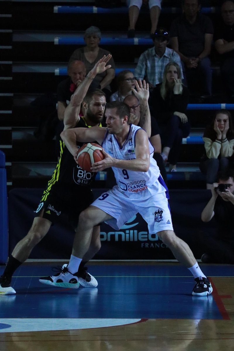 BCO_Officiel's tweet photo. ➡️Retrouvez les plus belles photos du 1/8ème de finale de #Playoffs NM1 21.22. C’était une défaite 55-64 dimanche dernier 🆚 @SR_Rupella❌ Revanche ce soir!

+ de photos à retrouver sur les pages Facebook Creed Pics &amp; Les Bugs #GoBCO #NousSommesOrchésiens #Orchiescestàvous 🏀🔵⚪️ https://t.co/Lts6AaXGdY