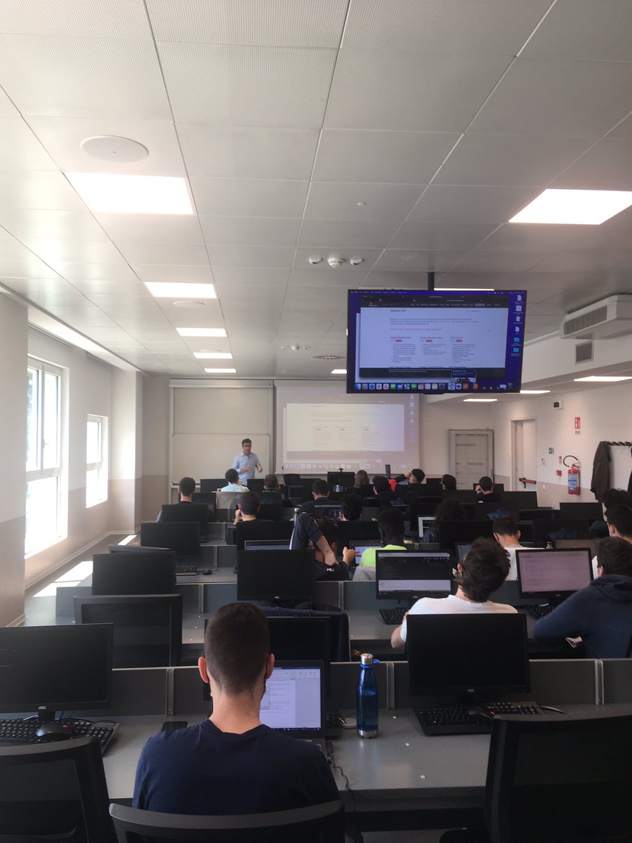 paoloceravolo's tweet photo. Laboratorio di Programmazione Web e Mobile @LaStatale 
Learn to speak WWW con @ddeieso @_dilium https://t.co/9Jpp6MhMkS