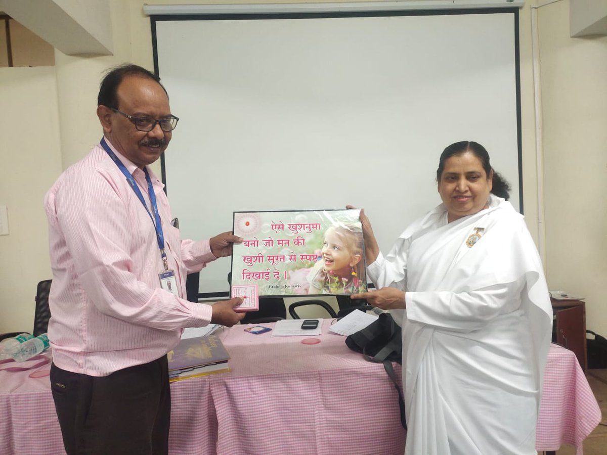 SITSBP's tweet photo. A workshop titled "Values in Healthcare: A Spiritual Approach (VIHASA)" by Prajapita Brahma Kumaris at Silicon Institute of Technology, Sambalpur on 28 April 2022. https://t.co/CFeEy1RJXv