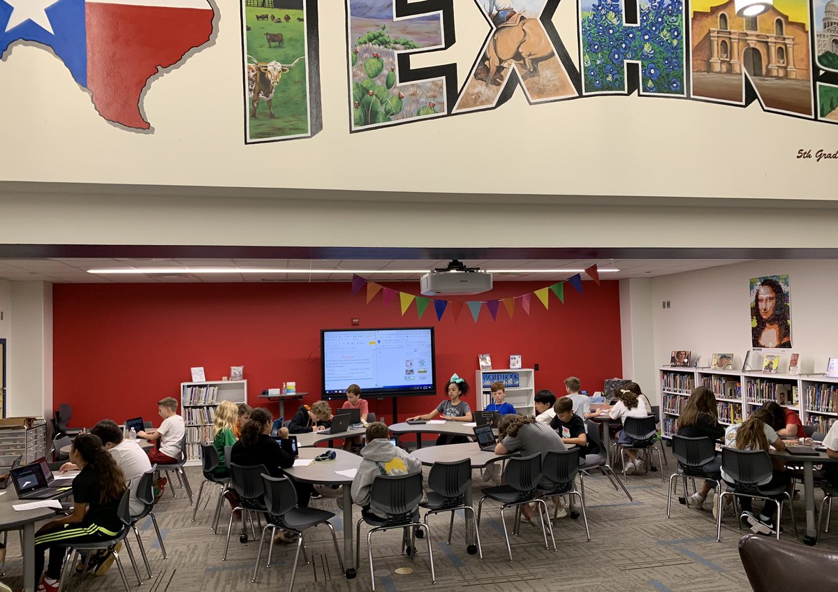 BESbooklady's tweet photo. The @BESTexans 5th gr. are digging into research for their US history eras project. Can’t wait to see their final presentations! #BESlib #TimeTravelers https://t.co/eoQL1kt8US