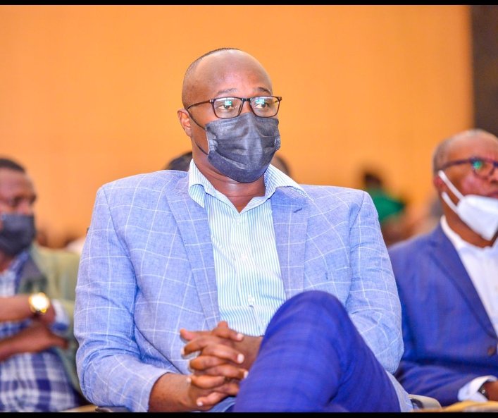 Gasabo_District's tweet photo. Mu #Intekoy'akarere @Gasabo_District , Umuyobozi w'Umujyi wa Kigali @PudenceR yashimye cyane uruhare rw'abayobozi b'Inzego z'Ibanze kuva ku Mudugudu mu kuzuza inshingano zabo;
@gatjmv
@merardmp @Urujeni1 https://t.co/DouIxAmpne