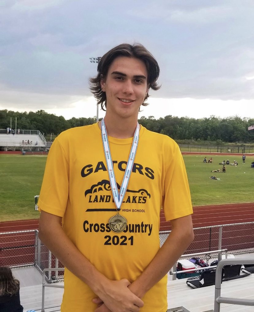 LOLGatorsTF's tweet photo. Danny Urbonas
Pole Vault- DISTRICT CHAMP!!!!
VALEDICTORIAN!!! https://t.co/ARjkNNlSNA