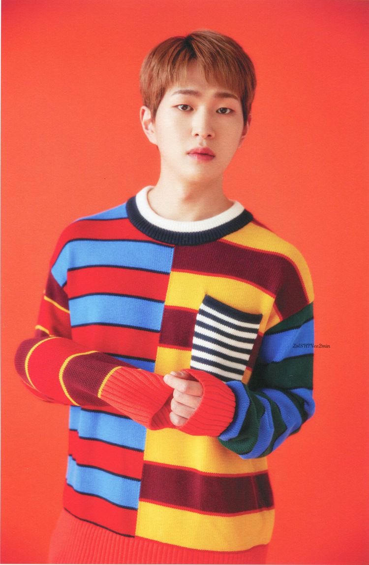 hourlysuhonew's tweet photo. #ONEW #SUHO @SHINee @weareoneEXO https://t.co/evilmnnAjy