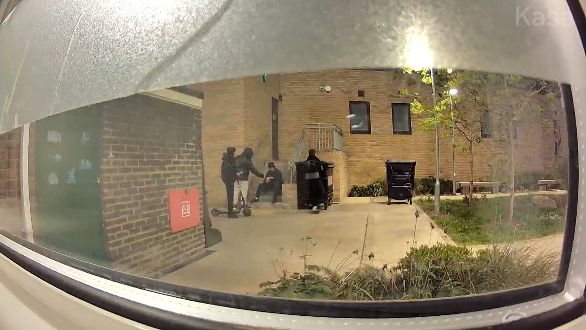 mazerni's tweet photo. @TOLLGATEkilburn strangers come in our building illegally and skip into first floor corridor to smoking wet drugs.
They use the big black bin, go up the bin and enter the first floor, go to the first and second floor corridors and consume drugs. https://t.co/SzrmIwm91p