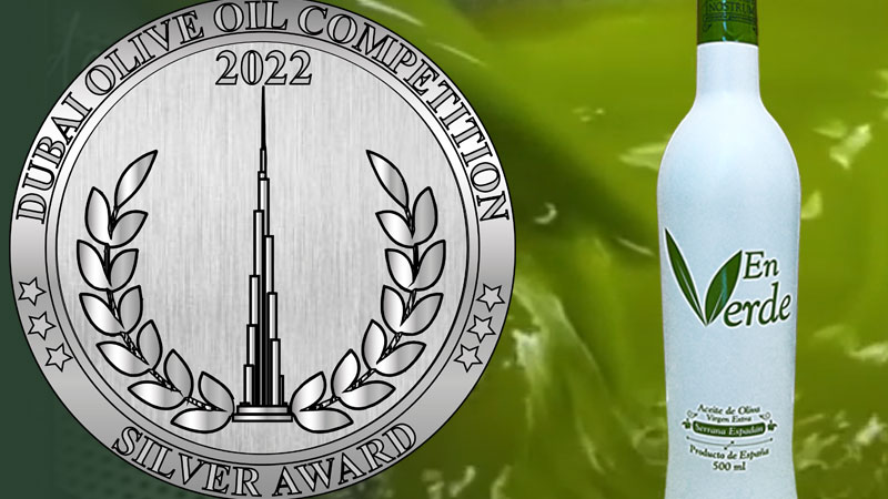 SegorbeNostrum's tweet photo. El #AOVE EnVerde premiado con medalla de plata en la Dubai Olive Oil Competition

https://t.co/xfFLGa73OI
#Segorbe https://t.co/cA9ZPvnsZs