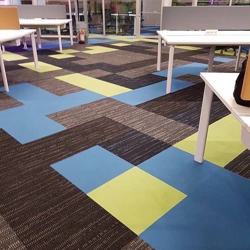 European_Carpet's tweet photo. Carpet tiles are lovely and unique indoor as it is versatile in combining different colours to achieve a preferred output installation.
#carpetflooring #Flooringovertiles #Floorinstallation ##Floortraining
#Interiordesigntraining
#Flooringforbedroom
#doggy https://t.co/tQvScfmjBt
